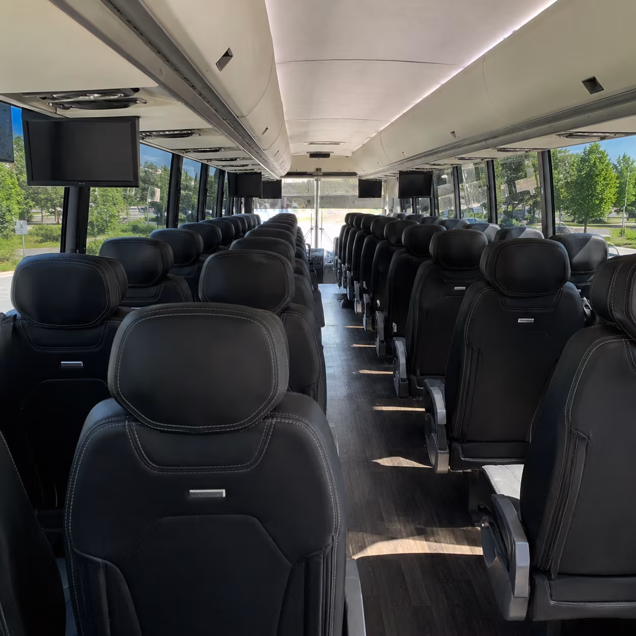 charter bus and minibus rentals to monterey regional airport mry