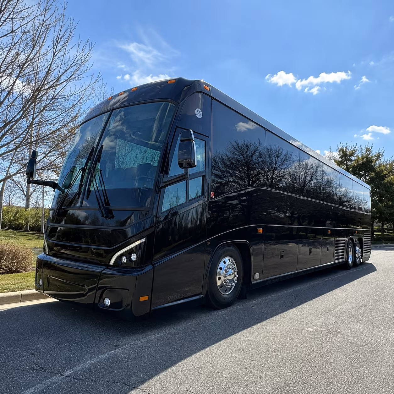 charter buses to paso robles wineries for day trips from salinas