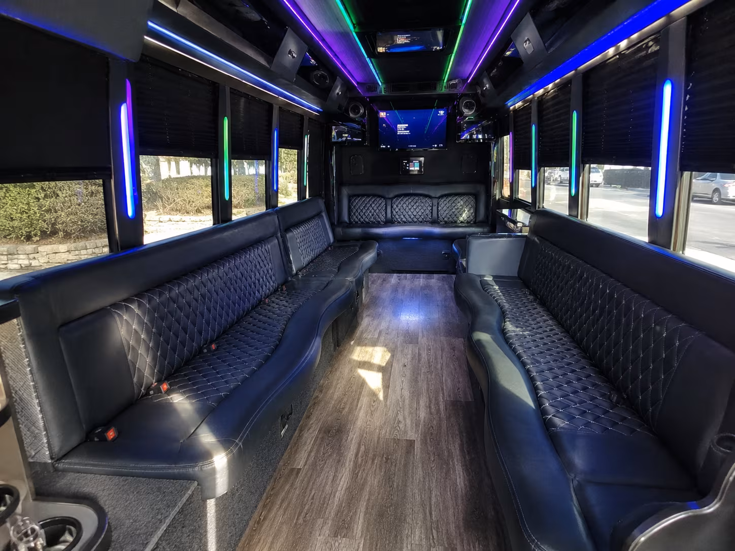salinas 15 passenger party bus interior