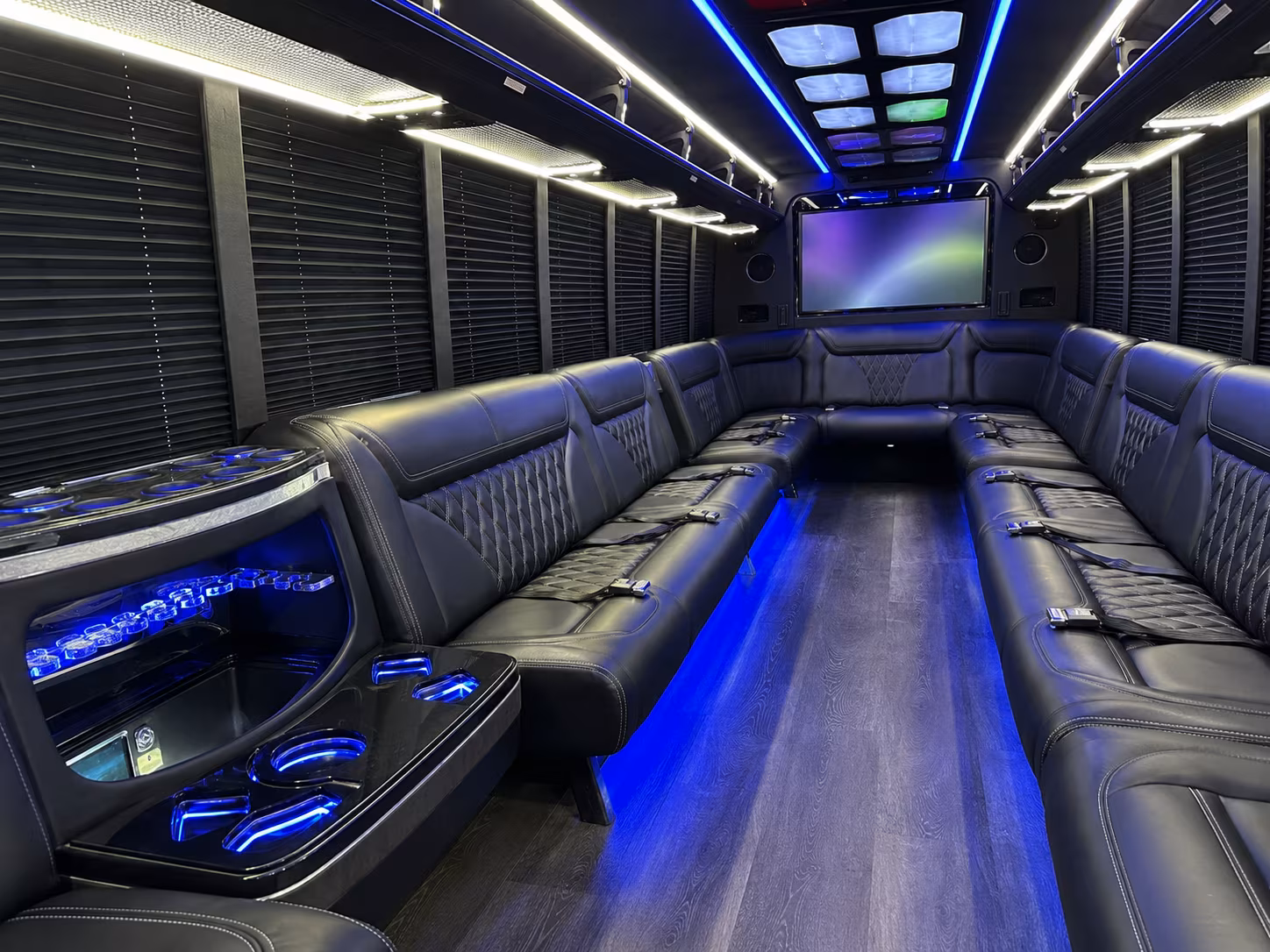 salinas 20 passenger party bus inside