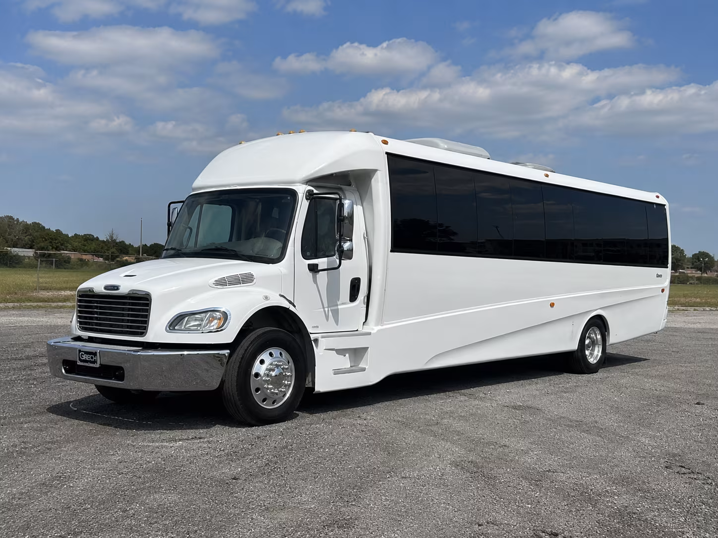 salinas 50 passenger party bus