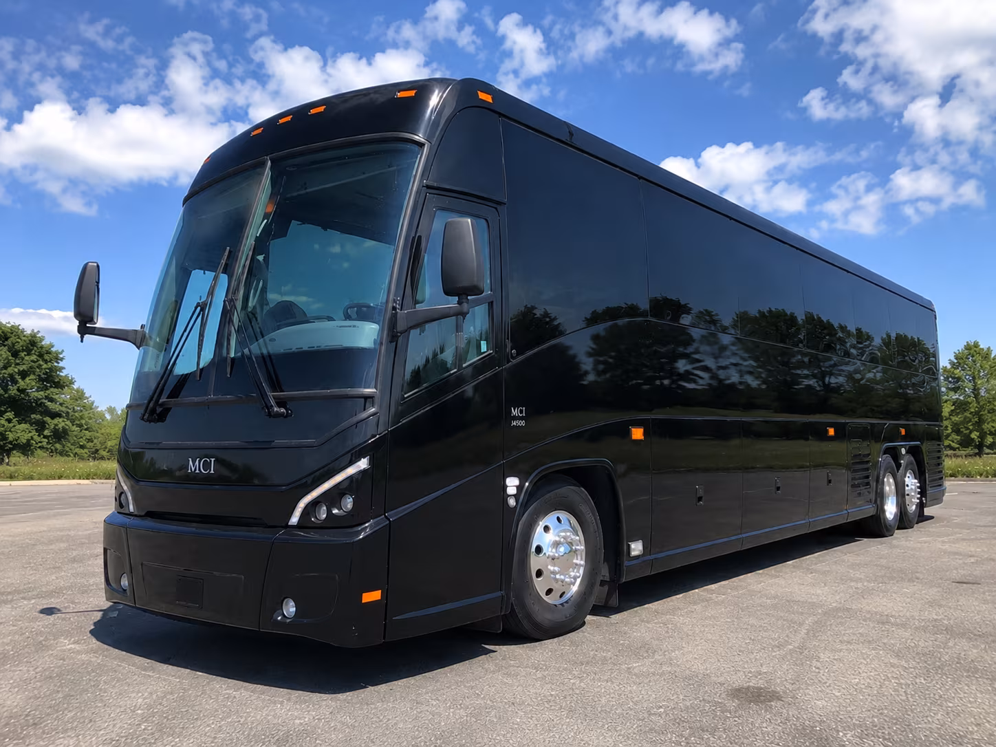 smooth festival buses to the monterey county fair and pebble beach events